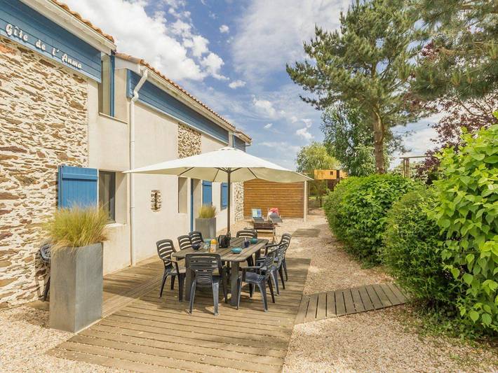 Gîte pour 8 personnes, avec Terrasse et Jardin à Port-Saint-Père