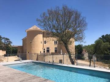 Gîte pour 4 personnes, avec piscine à Lussan