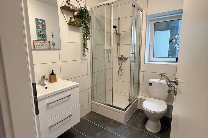 Ganze Wohnung, Zentrale Wohnung In Krefeld in Krefeld, Niederrhein