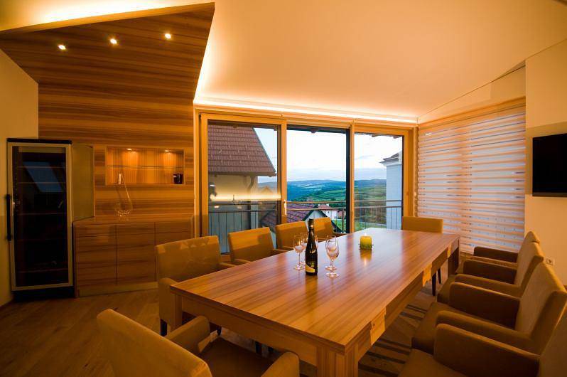Entire apartment, Asbacher Klosterkeller, Familie Stradinger - Doppelzimmer (21qm) im Erdgeschoss in Gemeinde Stratzing, Bezirk Krems an der Donau-Land