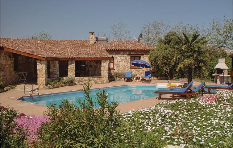 Ferienhaus für 6 Personen, mit Pool und Garten sowie Terrasse - 1