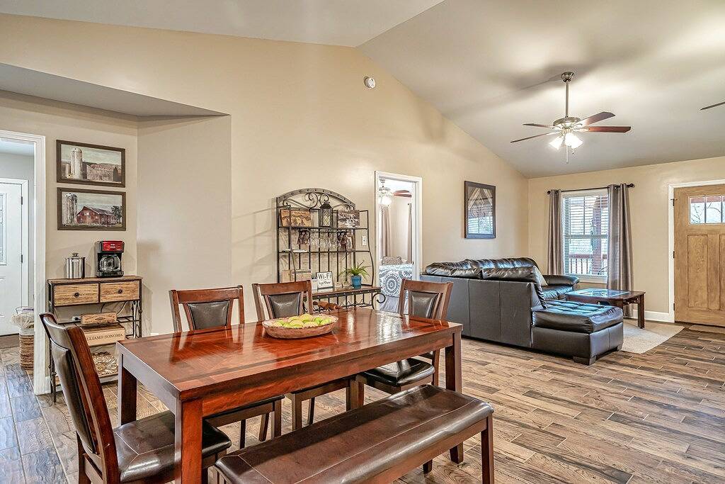 Allegheny Falls Mountain Escape-Maryville Tn in Blount County