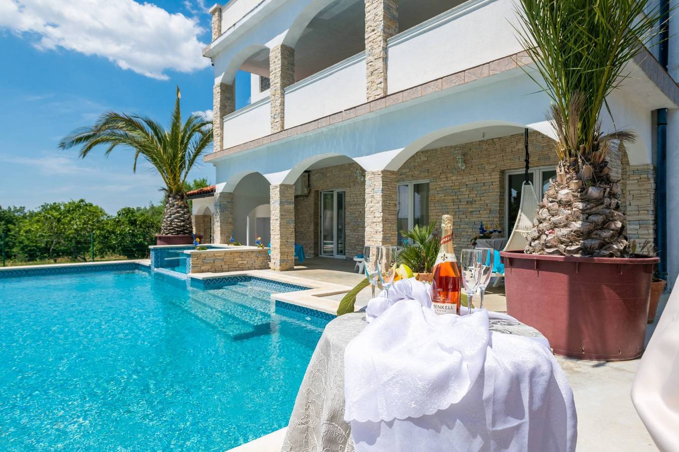 Large Villa with Private Pool in Medulin in Medulin, Pula-Medulin