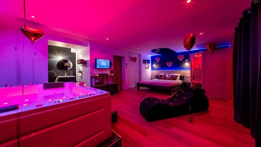 Appartement de vacances pour 2 personnes, avec jacuzzi ainsi que balcon et sauna