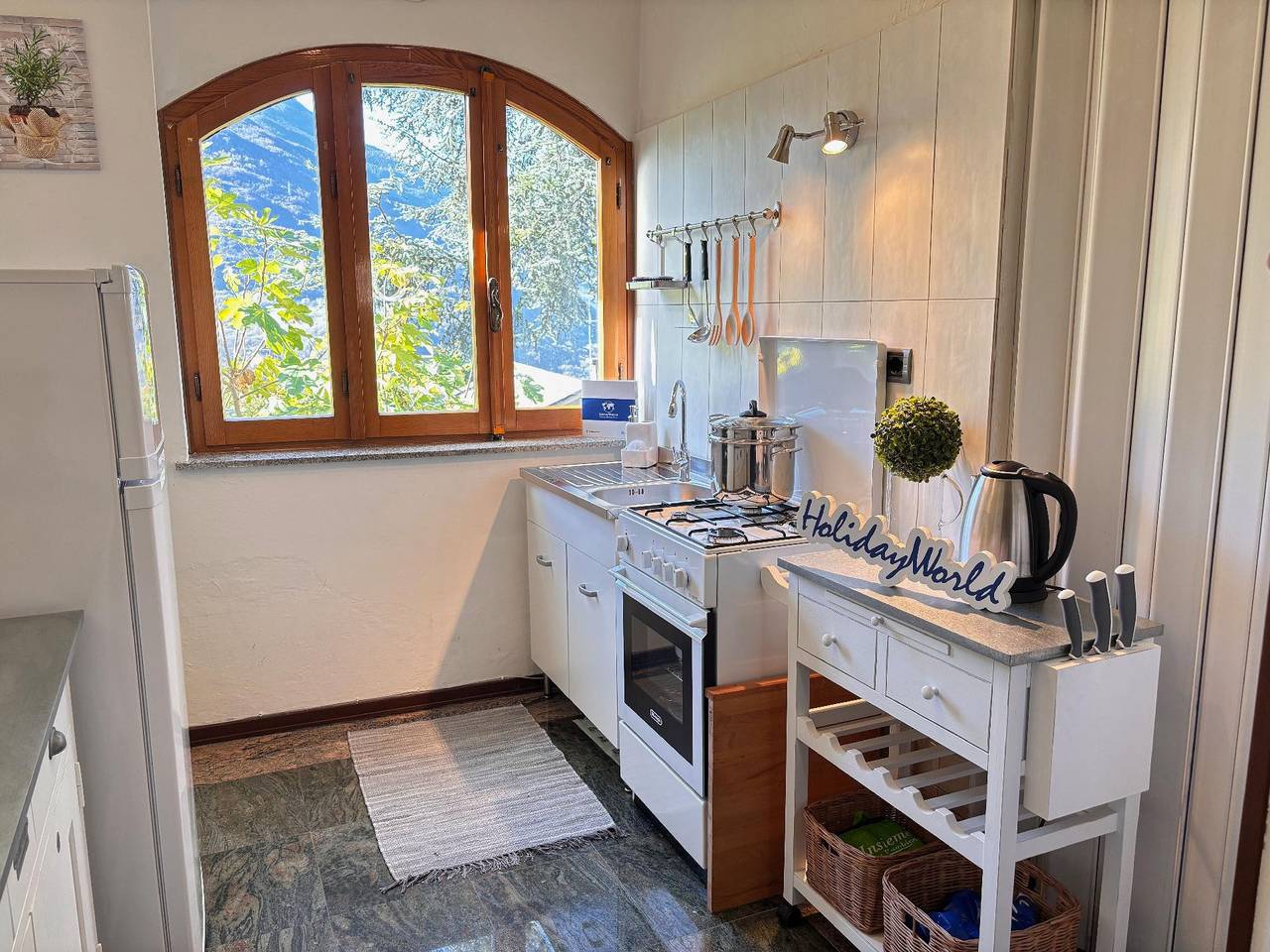 Appartement de vacances entier, House Mara by Holiday World in Saint-Vincent, Comune di Saint-Vincent