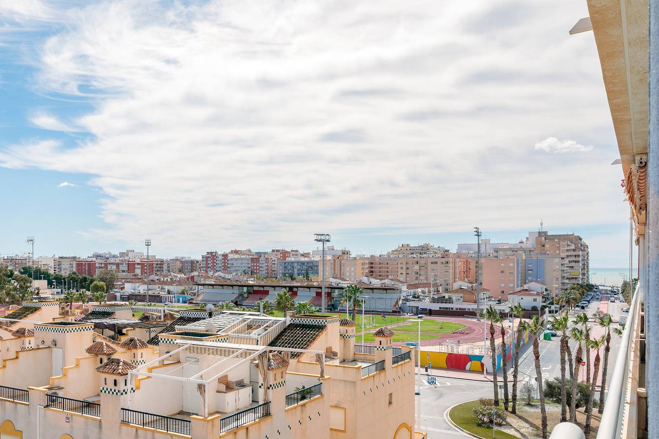 Apartamento entero, Apartamento 'Lidia En Santa Pola' con vistas al mar, Wi-Fi y aire acondicionado in Santa Pola, Costa Blanca