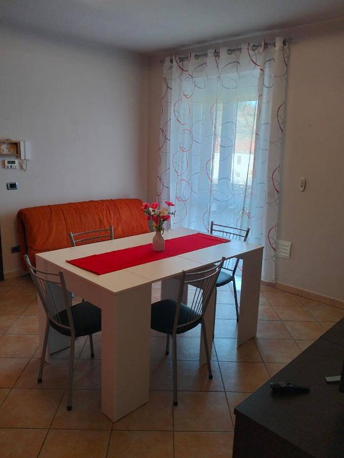 Gîte pour 5 personnes, avec Balcon et Vue à Govone - 3