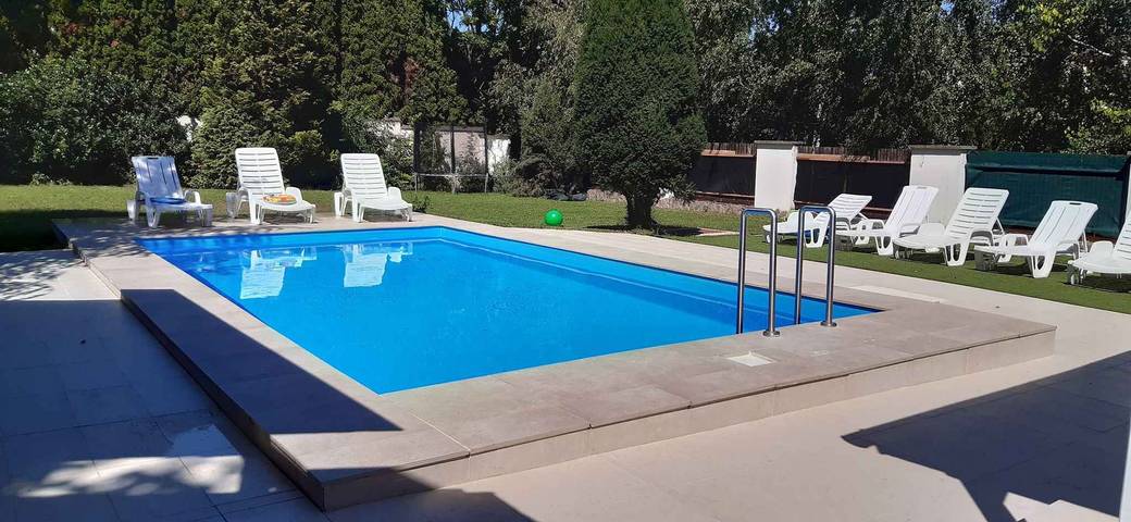 Ferienhaus für 14 Personen, mit Garten in Siofok