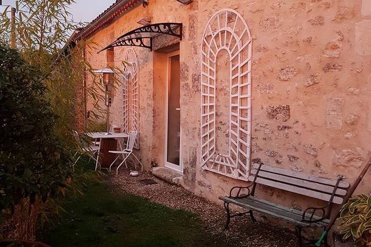 Gîte pour 4 personnes, avec jardin à Saint-Philippe-d'Aiguille
