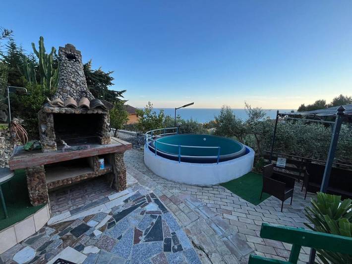 Location de vacances pour 5 personnes, avec vue ainsi que jardin et piscine à Licata - 2