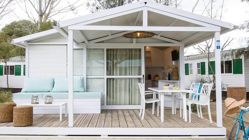 Chalet für 5 Personen, mit Terrasse und Pool in Tarragona