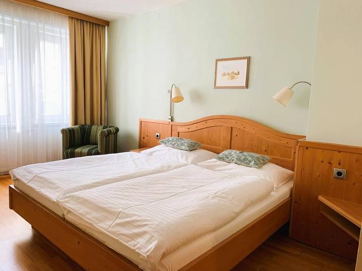 Hotel für 3 Personen, mit Balkon