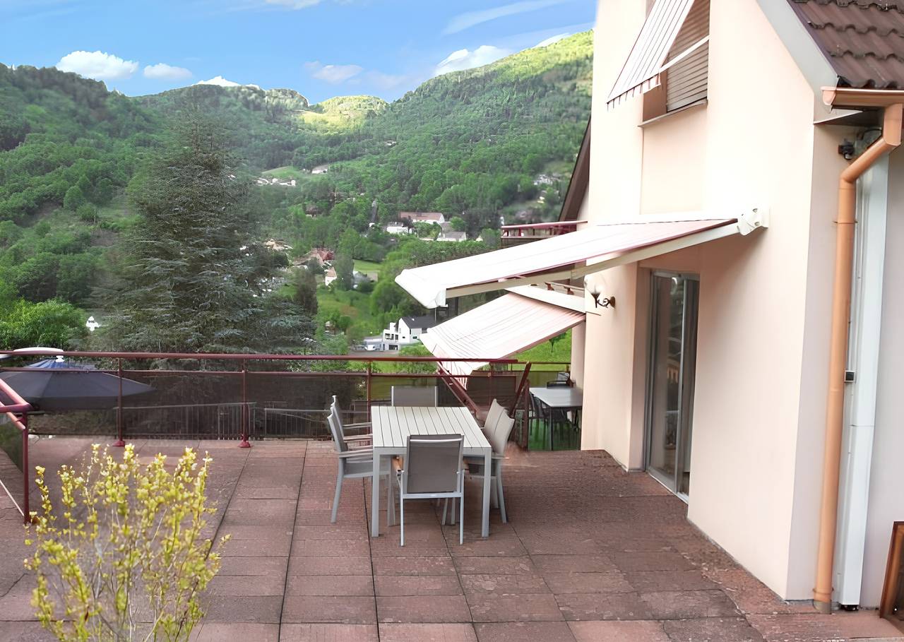 Ganze Wohnung, Bequemes Apartment in Oderen 68 qm mit Gemeinschaftspool in Oderen, Regionaler Naturpark Belchen der Vogesen