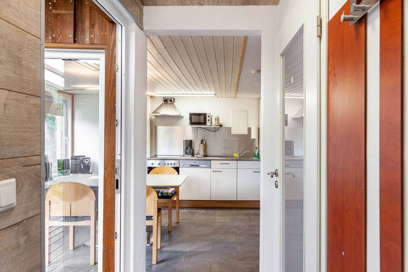 Ferienhaus 36 mit privater Terrasse, Gemeinschaftsgarten und Wlan in Bungalowdorf Zadelsdorf, Zeulenroda-Triebes
