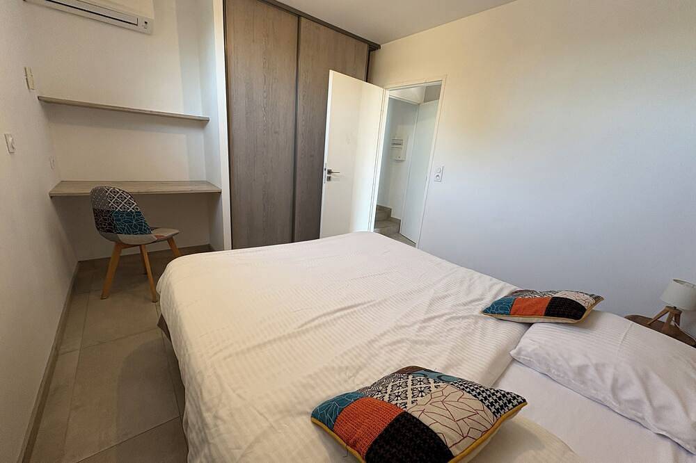 Apartamento entero, Apartment Terrace over swimming pool in Lavérune, Côte d'Améthyste