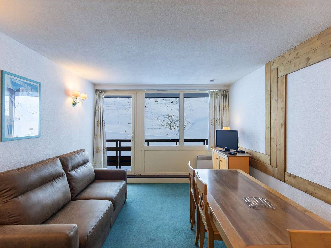 Ganze Wohnung, Gemütliche Wohnung, 6 Personen, 1 Zimmer, Südbalkon, überdachter Parkplatz, direkt an den Pisten in La Mongie, Bagnères-de-Bigorre