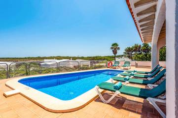 Villa in Es Mercadal, Menorcas Küste für 6 