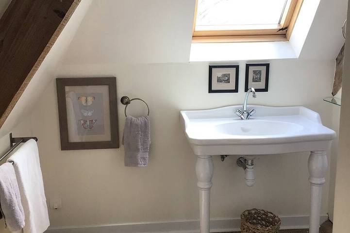Gîte pour 4 personnes, avec jardin à Saint-Martin-de-Cenilly - 4