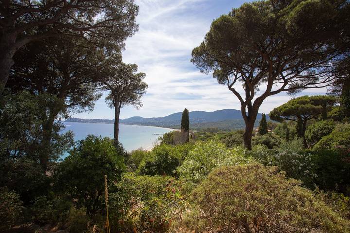 Chambre 'Bagaud' avec vue sur la mer, terrasse partagée et Wi-Fi in La Croix-Valmer, Parc national de Port-Cros