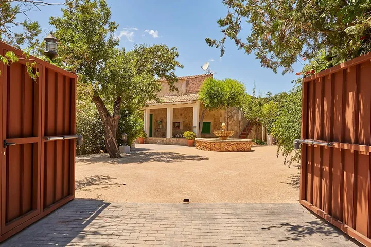 Ferienhaus für 6 Personen, mit Garten und Whirlpool - 1