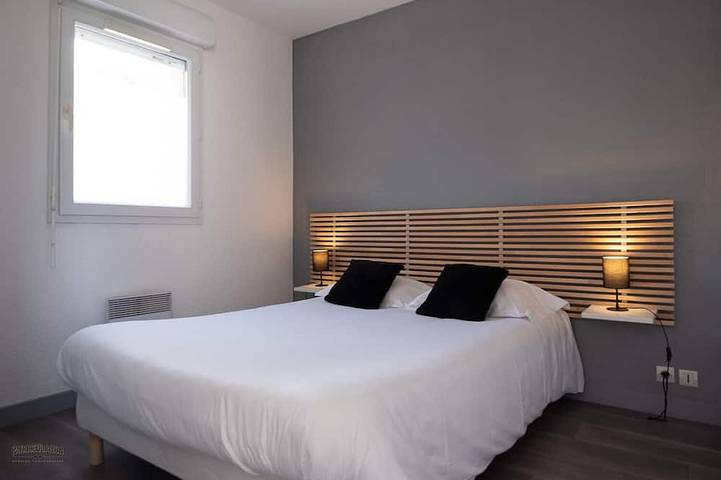 Gîte pour 5 personnes, avec terrasse ainsi que jardin et piscine à Beauvoir - 4