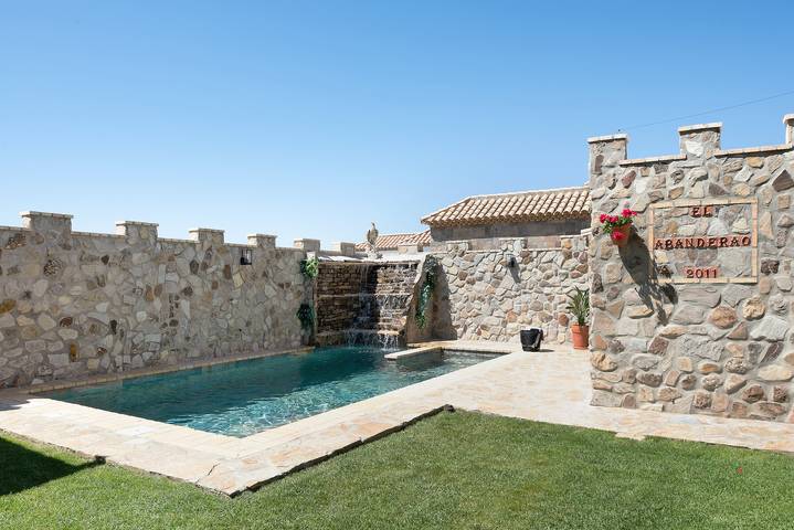 Ferienhaus für 4 Personen, mit Garten und Whirlpool in Andalusien