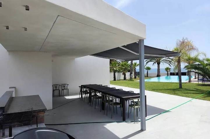 Chalet para 16 personas, con balcón y jardín en Vinaroz