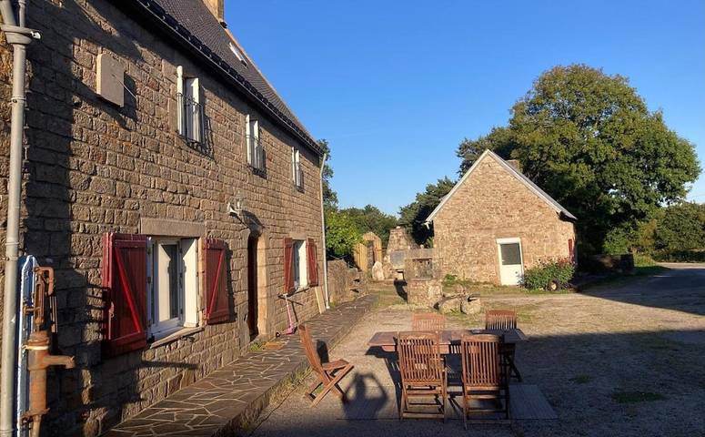 Location de vacances pour 6 personnes, avec jardin et vue à Sainte-Hélène (France)