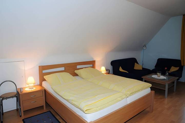 Ferienwohnung für 2 Personen, mit Balkon und Garten in Simonswald
