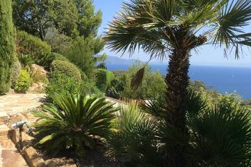 Villa pour 8 personnes, avec jardin et terrasse dans Cap Bénat