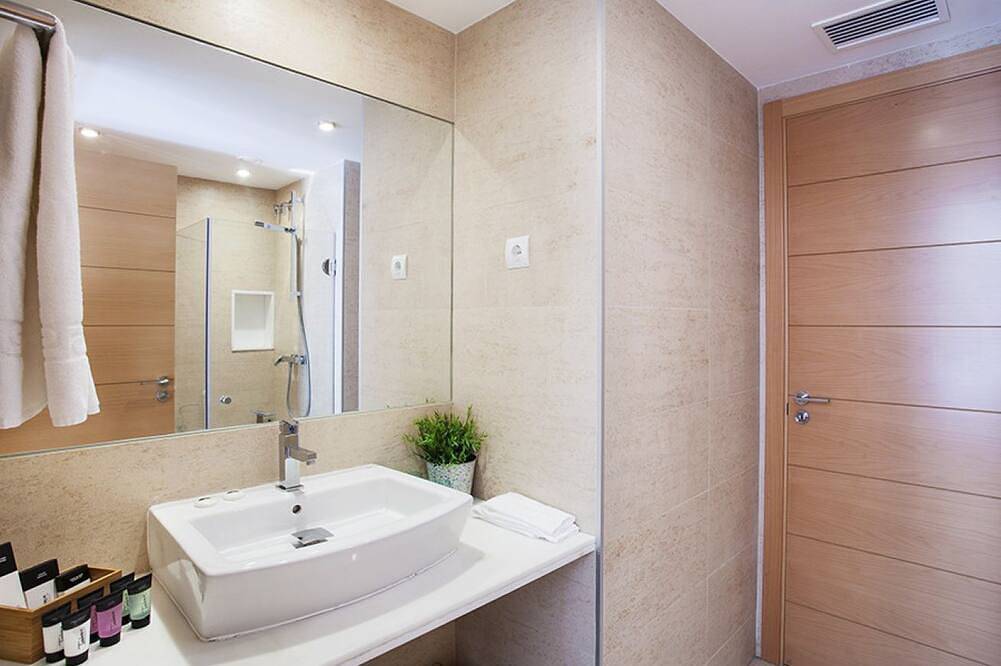2 bedrooms apartment 200m from Bogatell Beach in Barcelona Zentrum, Barcelona