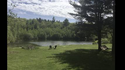 Log Cabin for 4 Guests in Connecticut, USA, Picture 2