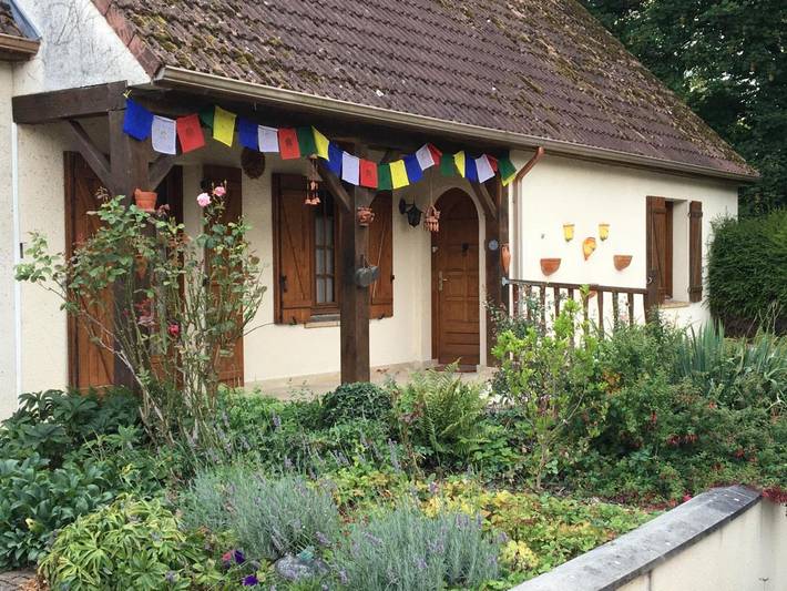 Cottage pour 2 personnes, avec jardin dans Courmas
