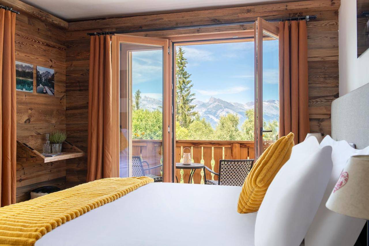 Double or Twin Room with Garden View in La Tzoumaz, Riddes