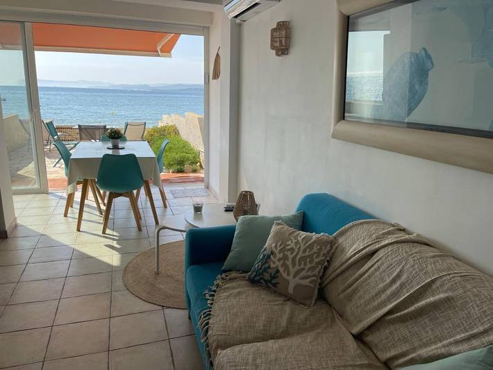 Gîte pour 2 personnes, avec terrasse et vue dans Plage Du Rayolet - 2