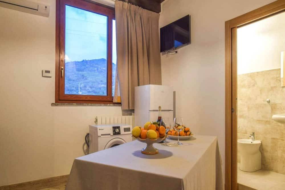 Ganze Wohnung, Apartment in der Nähe des Ätna mit Whirlpool in Gaggi, Messina Provinz