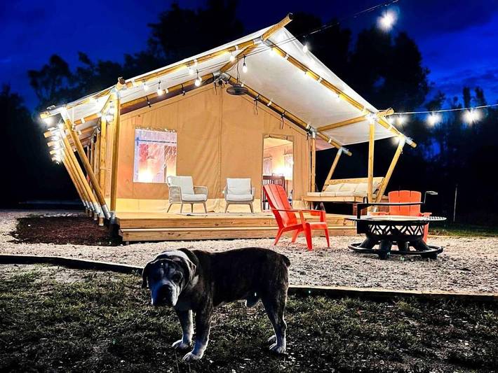 Tente pour 2 personnes, avec jardin ainsi que jacuzzi et terrasse dans Floride