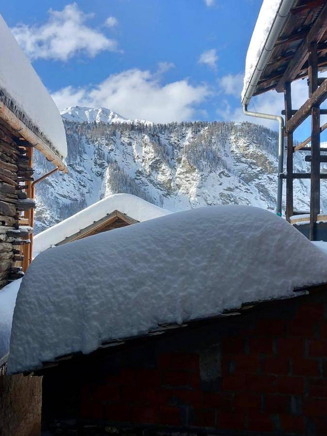 Appartement entier, Three-Bedroom Apartment in Saint-Véran, Queyras