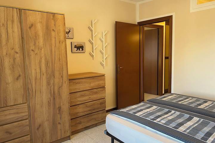 Ganze Wohnung, Casa Enrica, bis 4 Pers., 200m bis zum See, sehr ruhig und romantisch gelegen in Idro, Gardasee-Berge