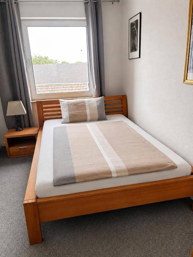 Ganze Wohnung, Großzügiges Design-Apartment nahe Köln - Balkon und Parkplatz in Pulheim, Rhein-Erft-Kreis