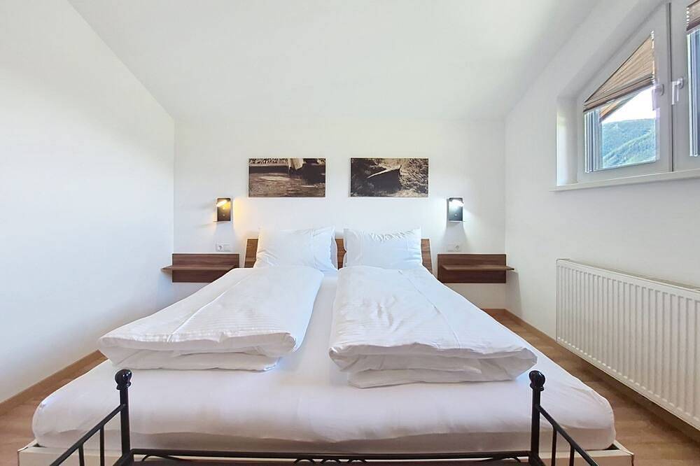 Ganze Wohnung, Halbeis in Tuxer Alpen, Pfons