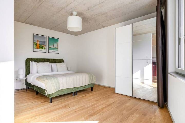 Appartement entier, Blueground | Saatlen, balcon, près du zoo de Zurich in Zürich 50 Oerlikon, Zurich