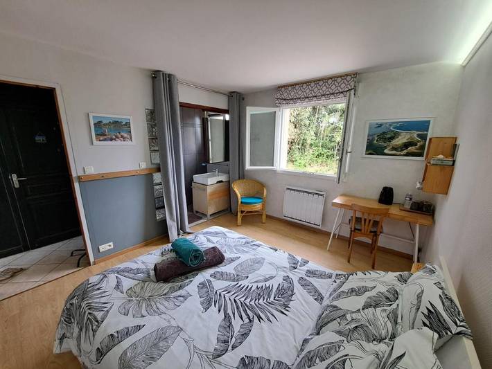 Location de vacances pour 2 personnes, avec jardin dans Plage des Dunes (Penvénan) - 3