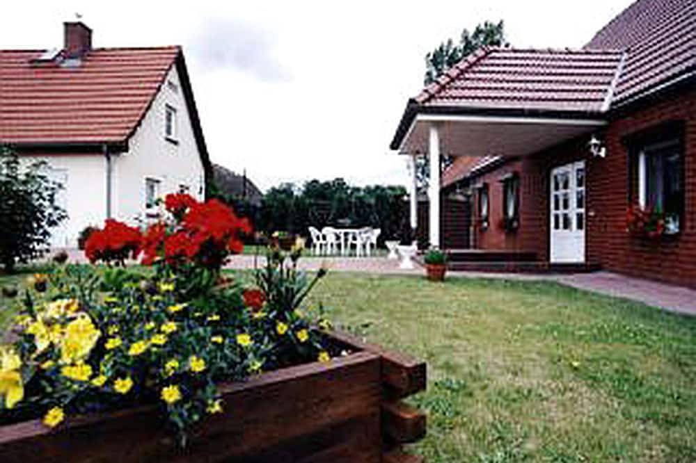 Ganze Wohnung, Fewo Tannenhof Og - Fewo Tannenhof in Dahmen, Mecklenburgische Schweiz