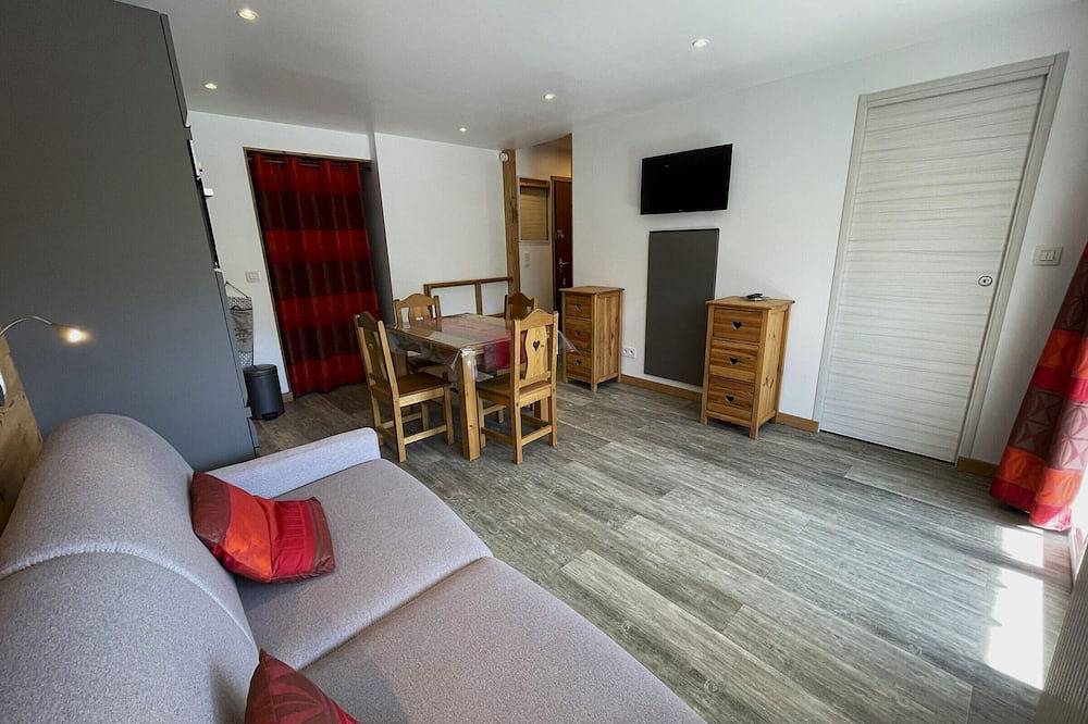 Geheel appartement, Renovated studio for 4, ski-in/ski-out, La Croisette, Les Menuires in Les Menuires, Saint-Martin-de-Belleville