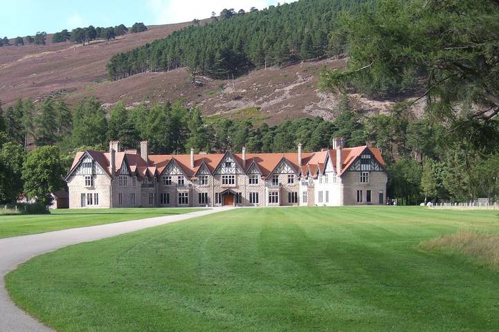 Holiday rental for 4 people in Braemar