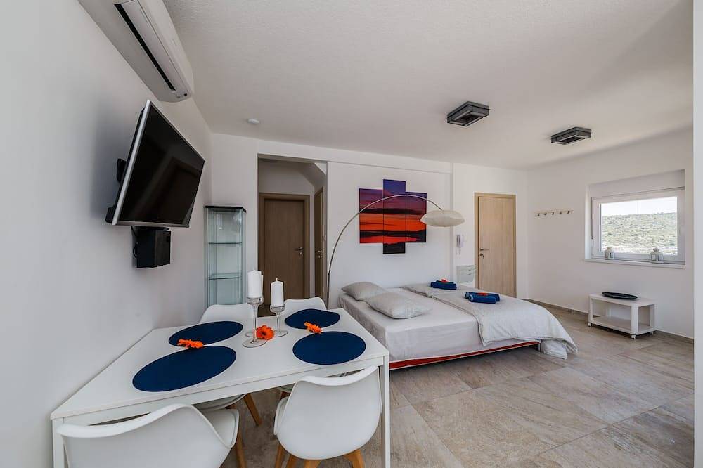 Ganze Wohnung, Olea Resort, 50m2, Teilweise Meerblick in Drvenik Veliki, Drvenik Mali und Veli