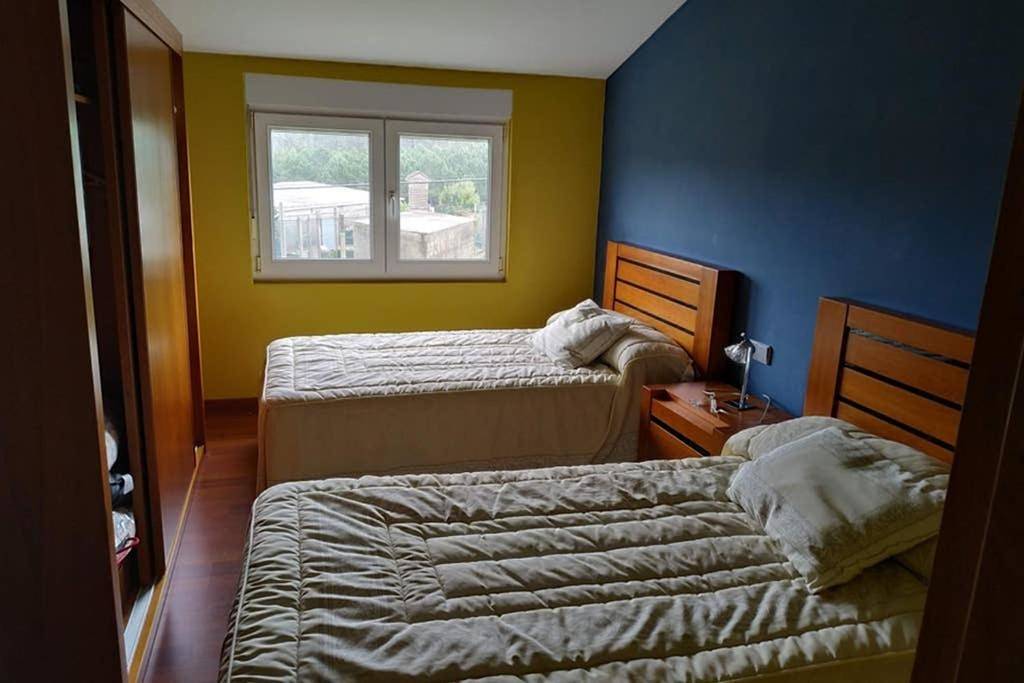 Apartamento entero, Three-Bedroom Apartment in Lires, Cee