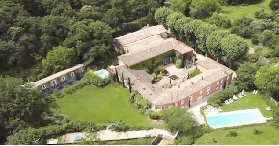 Maison d’hôte pour 11 personnes, avec vue ainsi que jardin et piscine à Saint-Victor-des-Oules