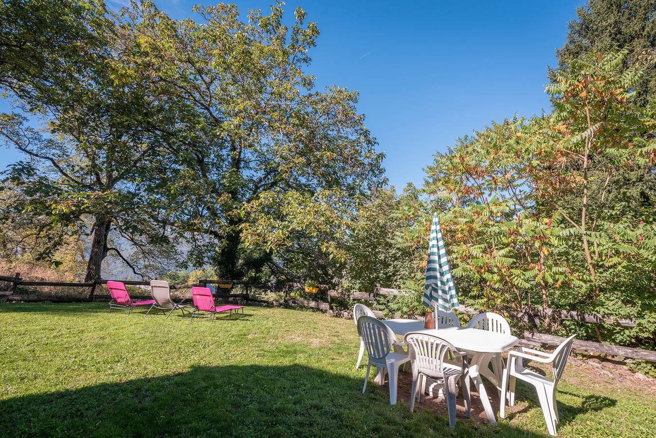 Ferienhaus 'Baou' mit Bergblick, privater Terrasse und Wlan in Artalens-Souin, Nationalpark Pyrenäen